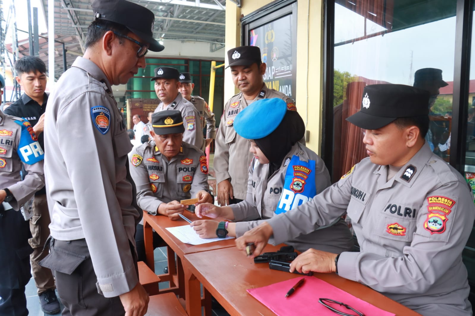 Cegah Kesalahan Prosedur, Polresta Banjarmasin Rutin Pengawasan Senpi Dinas Polri