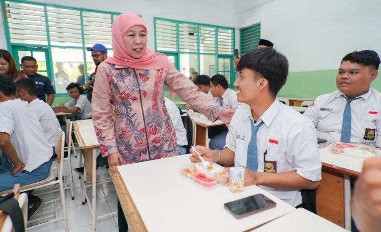 Hari Gizi Nasional, Khofifah: Penting Memilih dan Konsumsi Makanan Bergizi Seimbang