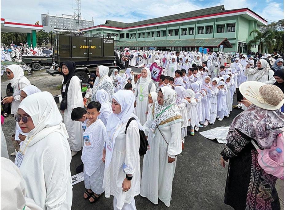 Ribuan Anak TK Ikut Manasik Haji di Palangka Raya