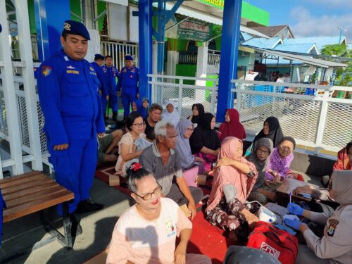 Poliklinik Terapung Satpolairud di Kampung Biru, Layanan Kesehatan