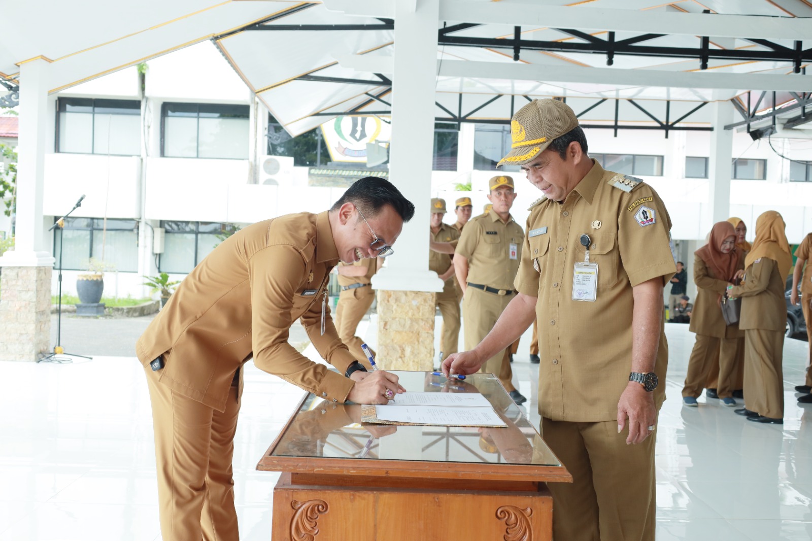 Tandatangan Perjanjian Kinerja, SKPD Dituntut Dukung Program Prioritas Nasional dan Provinsi