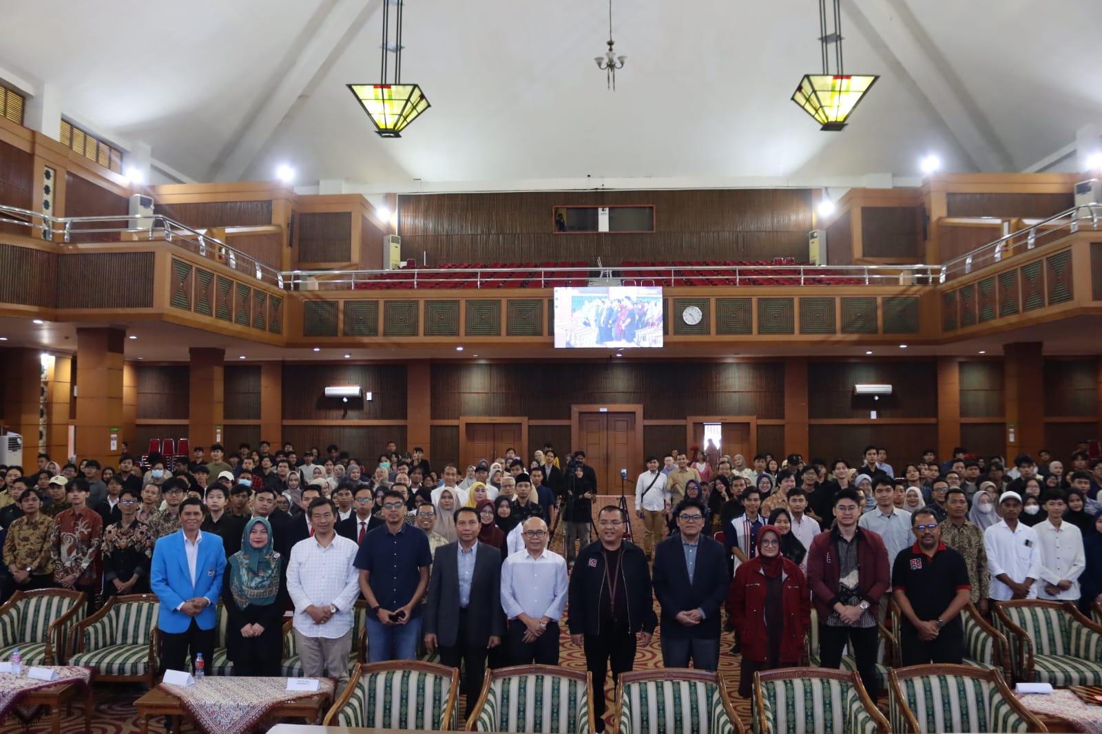 Catatan Tokoh Hukum Soal 100 Hari Pemerintahan Prabowo-Gibran