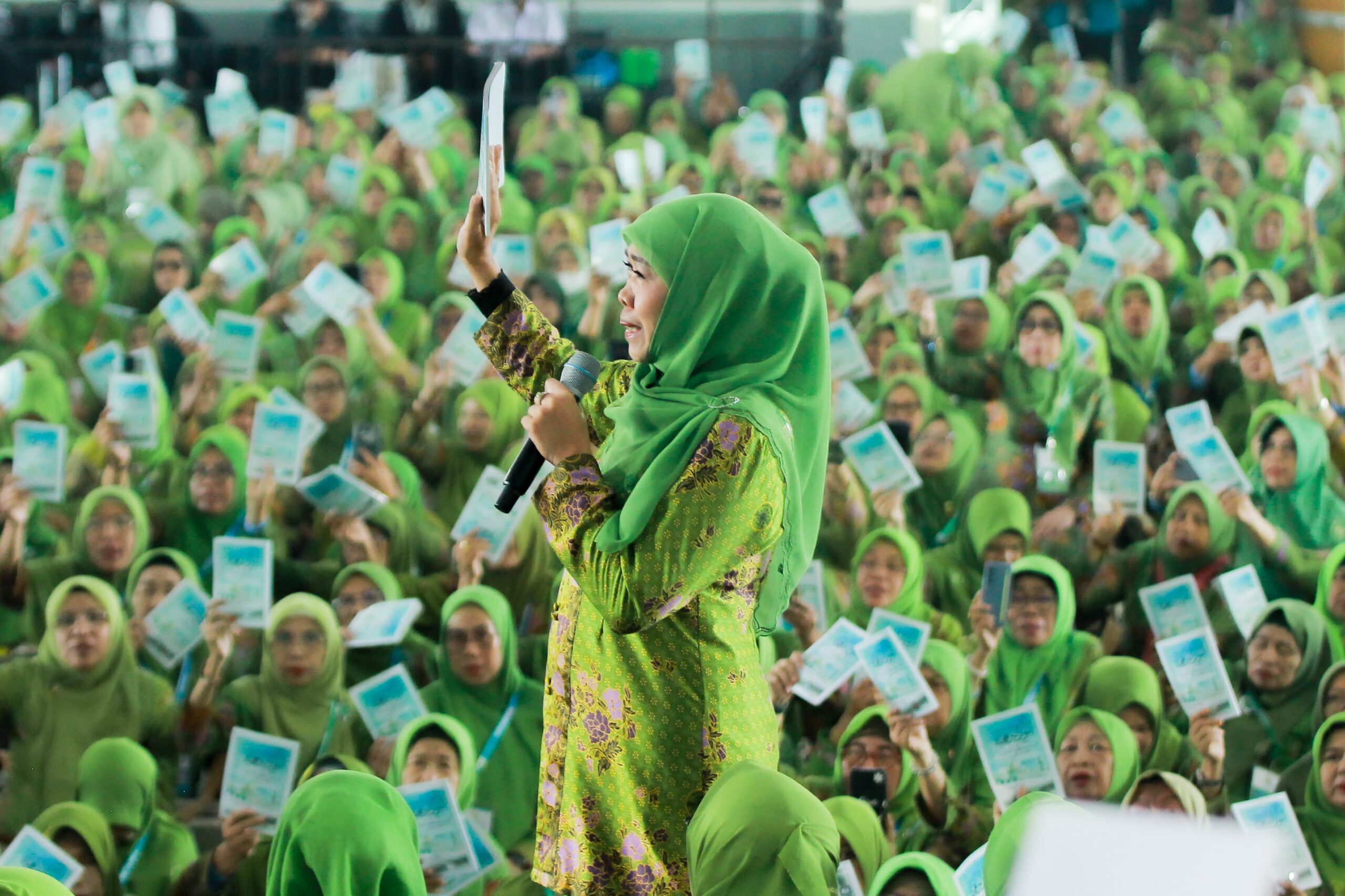 Ribuan Muslimat NU Dapat Ijazah Manaqib dari Syekh Afeefuddin Al Jailani