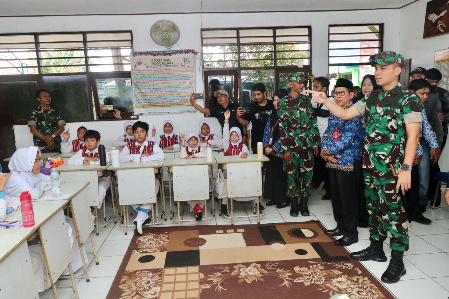 Peluncuran 1.100 Porsi Makan Bergizi Gratis di Banjar