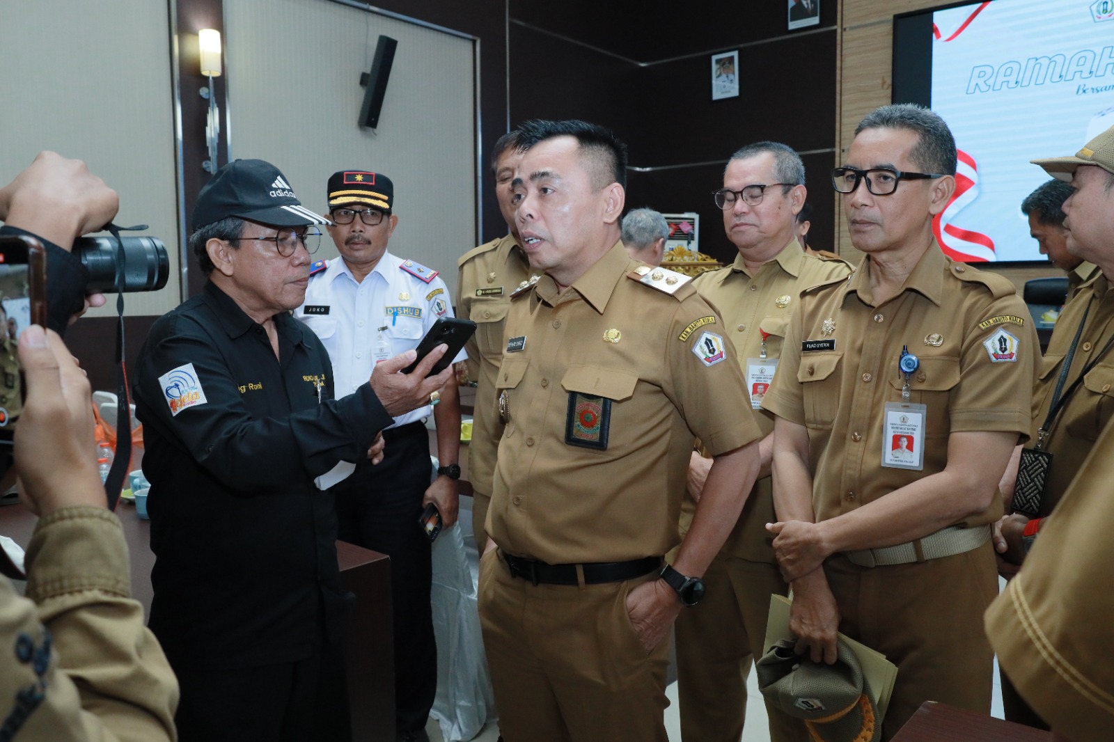 Wabup Batola Pimpin Upacara: Mari Doakan Bupati Sehat Saat Retreat