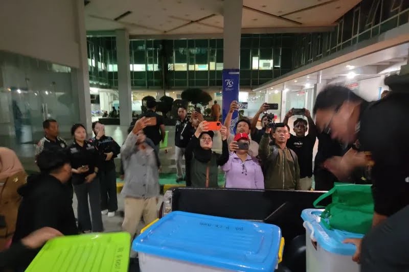 Kejaksaan Geledah Kantor Dinas PUPR Kaltara, Bawa Lima Boks Dokumen