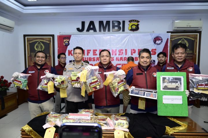 Polisi Ungkap Jaringan Narkoba Internasional, Sita 12 Kg Sabu Senilai Rp15 Miliar