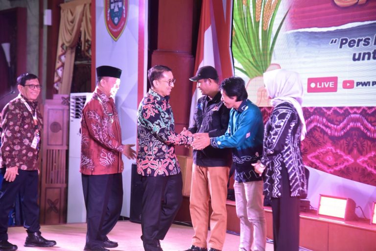 Gubernur Muhidin Bangga Kalsel Tuan Rumah HPN 2025
