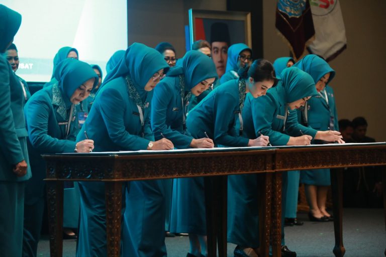Ketua PKK Kalsel Hj. Fathul Jannah Fokus Ketahanan Pangan Keluarga dan Peran Posyandu