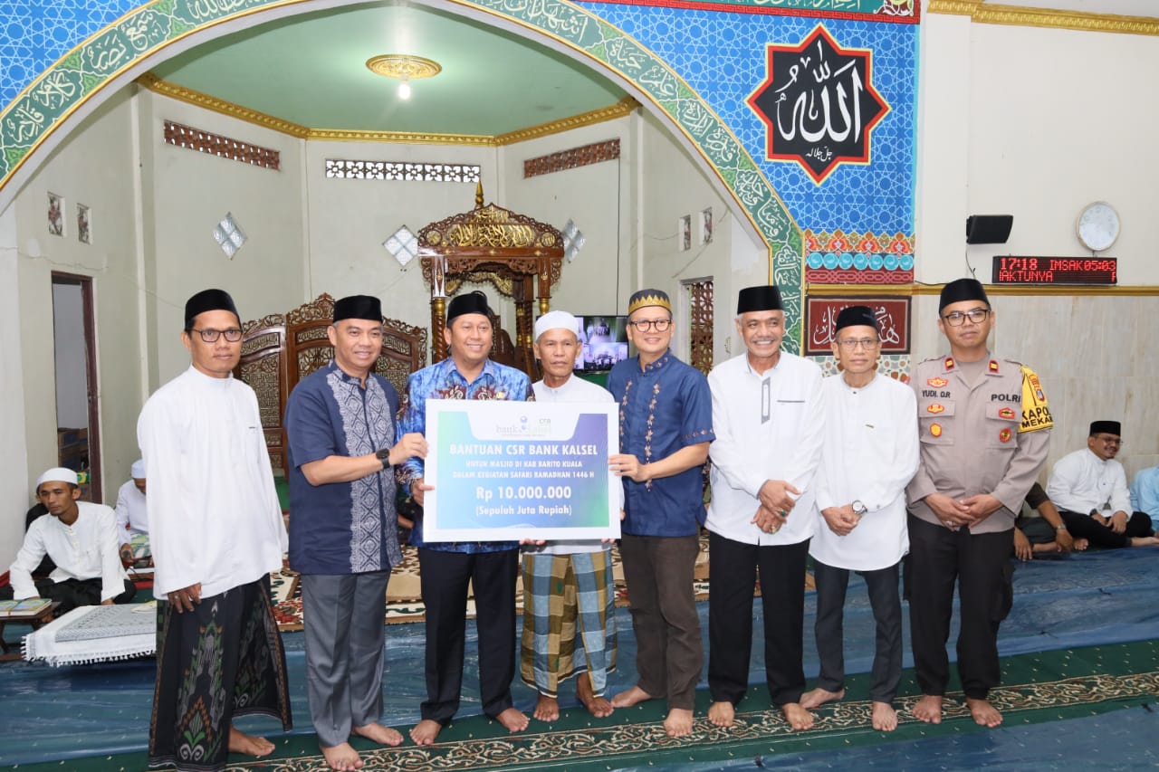 Safari di Mekarsari, Bupati Himbau Warga Pilah Sampah