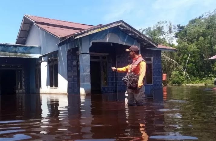 Banjir di Trans Kalimantan Mulai Surut, Ribuan Rumah Kebanjiran