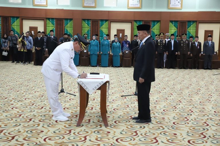 Subhan Noor Yaumil Dilantik Sebagai Pj Wali Kota Banjarbaru