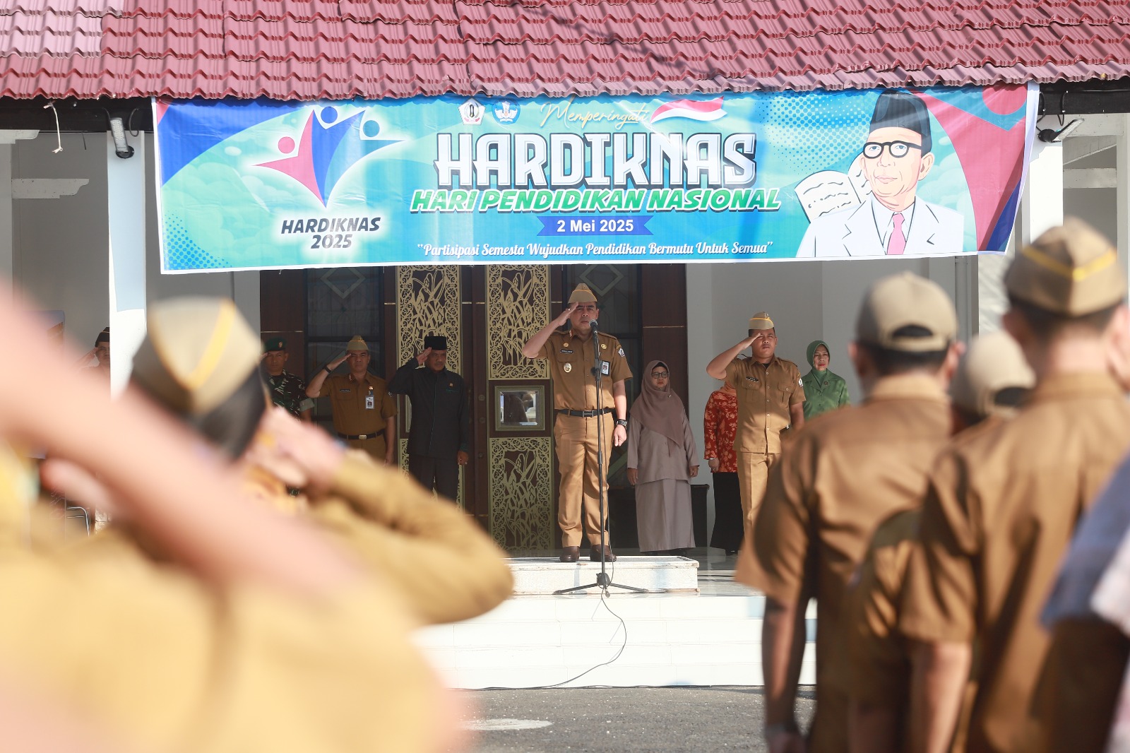 Pemkab Batola Gelar Upacara Peringatan Hardiknas 2025, Wabup Sampaikan Pesan Menteri Pendidikan