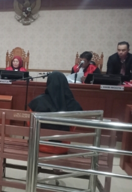 Jual 2 Paket Sabu, Terdakwa Bulkis Divonis 2 Tahun dan Denda Rp1 Miliar