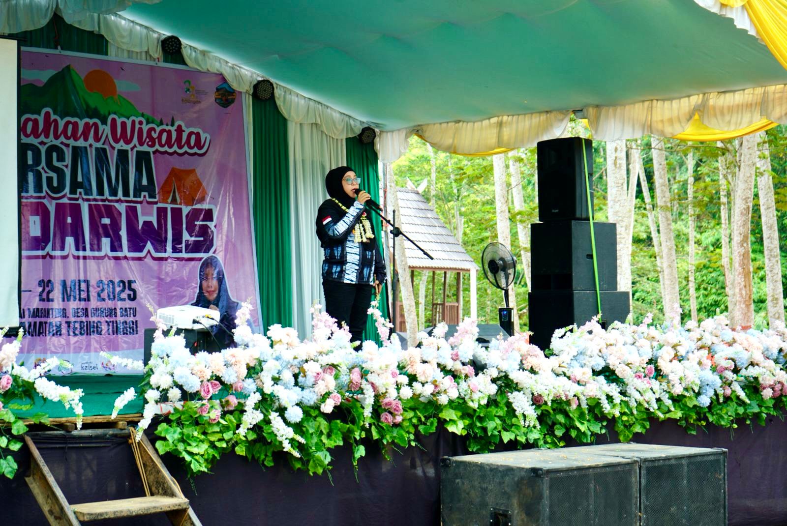 Disporapar Balangan Gelar Kemah Wisata Pokdarwis di Gunung Batu