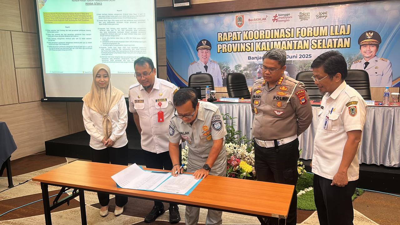 Polda Kalsel Minta Pemilik Truk Normalisasi Kendaraan Sebelum Penindakan Hukum
