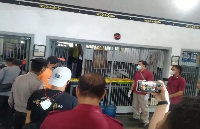 Seorang Tahanan Narkoba Tewas Bunuh Diri di Kamar Mandi