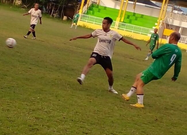 Laga Allstars dengan ASR FC, Hadapi Turnamen Legend Gubernur Muhidin Cup 2025
