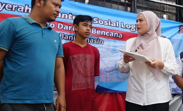 Bantuan pada Korban Kebakaran di Sungai Miai Dalam Diserahkan