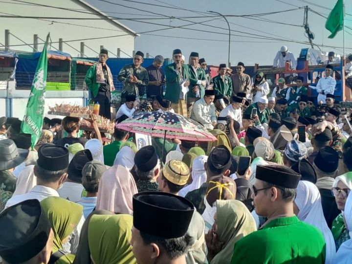 Istigosah Akbar, Nahdliyyin Ingin Prabowo Lihat Derita Masyarakat Akibat Banjir Rob