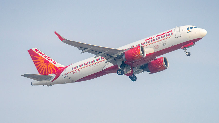 Angkut 242 Penumpang, Pesawat Air India Jatuh Setelah Lepas Landas