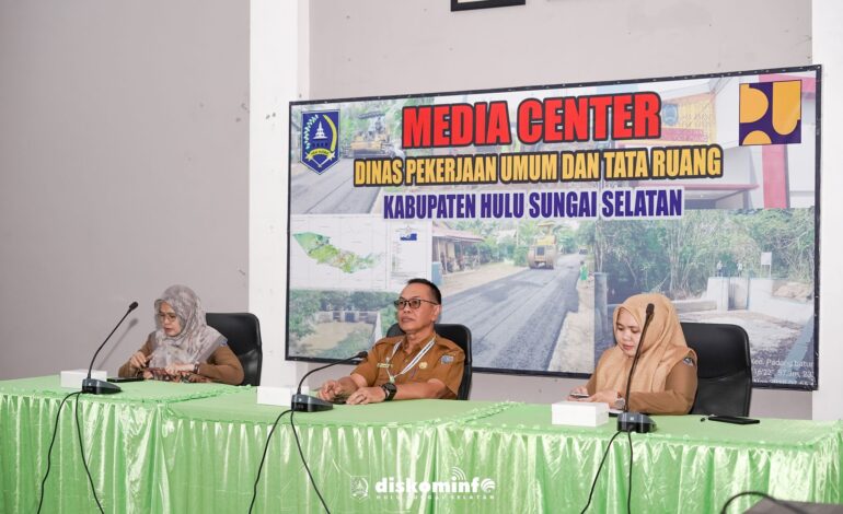 Percepat Layanan Perizinan, Sekda HSS Hadiri Peresmian Layanan PBG 10 Jam Selesai