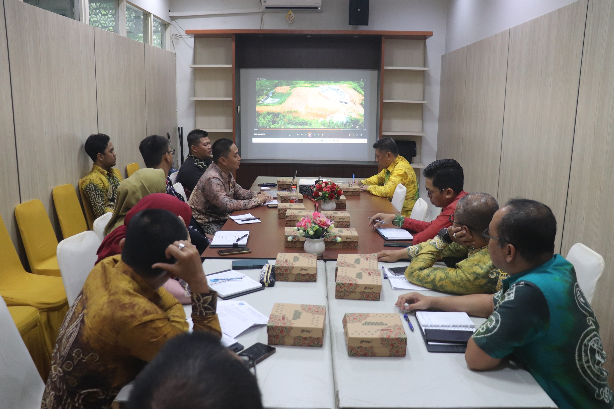 FGD STRATEGI PENGELOLAAN SAMPAH KAB HSS