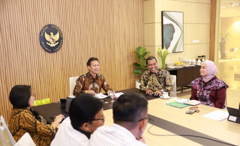 TEMUI MENKES RI, BUPATI HSS SIAPKAN LOMPATAN BESAR SEKTOR KESEHATAN BANUA