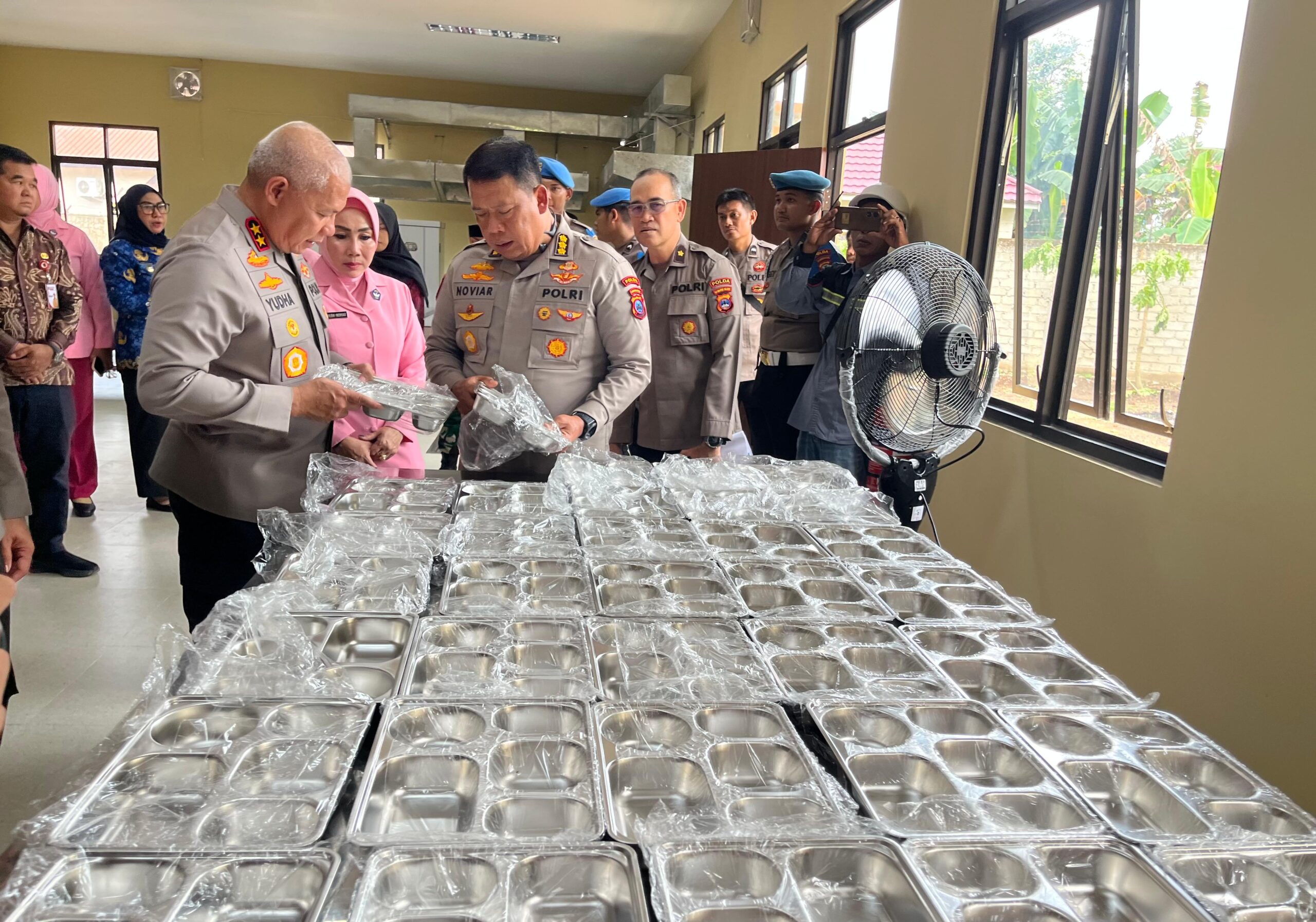 Kapolda Kalsel Resmikan Gedung SPPG, Ribuan Siswa Bakal Dapat Makan Bergizi Gratis