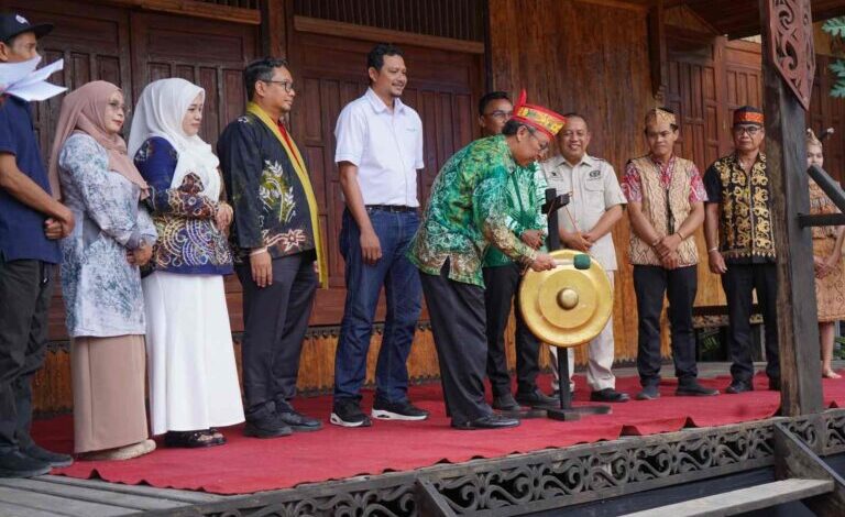 Pemkab Balangan Dukung Tradisi Tahunan Mesiwah Pare Gumboh