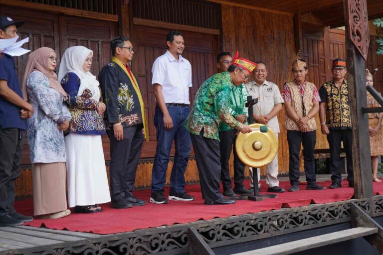 Pemkab Balangan Dukung Tradisi Tahunan Mesiwah Pare Gumboh