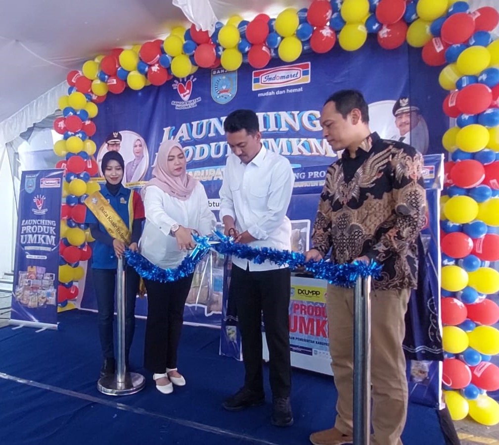 Produk UMKM Banjar Mulai Dipasarkan di Indomaret, Diresmikan Bupati Saidi Mansyur