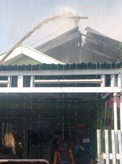 Warga Komplek Wildan Geger Kobaran Api
