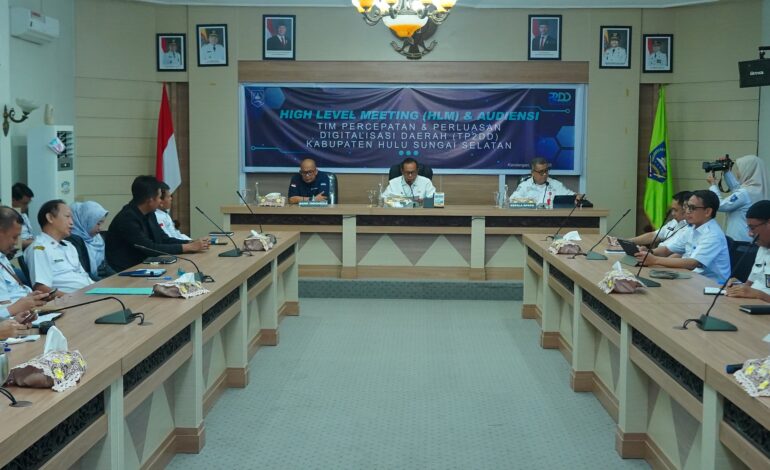 PEMKAB HULU SUNGAI SELATAN PERKUAT KOMITMEN DIGITALISASI DAERAH LEWAT HIGH LEVEL MEETING TP2DD