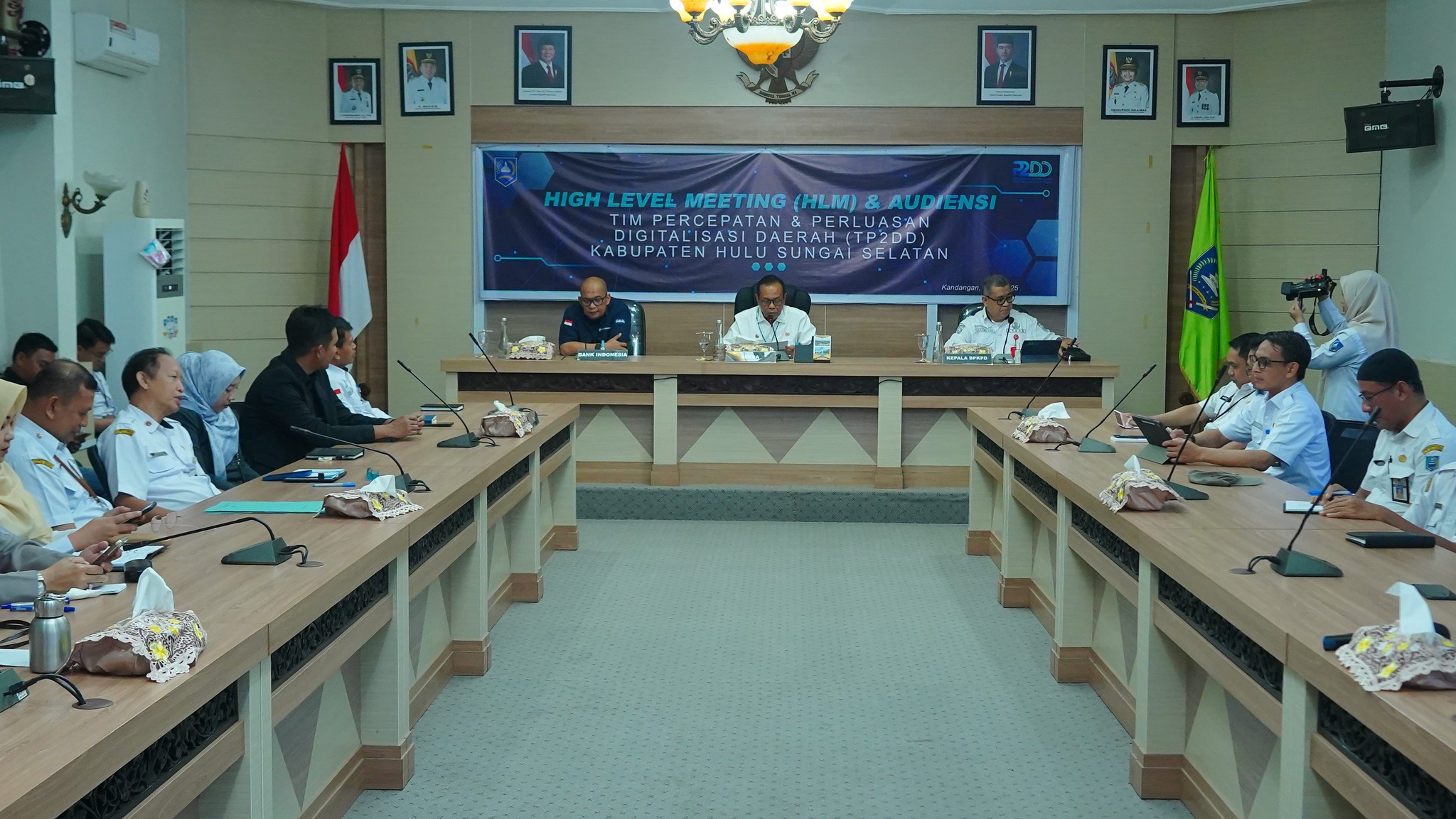 PEMKAB HULU SUNGAI SELATAN PERKUAT KOMITMEN DIGITALISASI DAERAH LEWAT HIGH LEVEL MEETING TP2DD