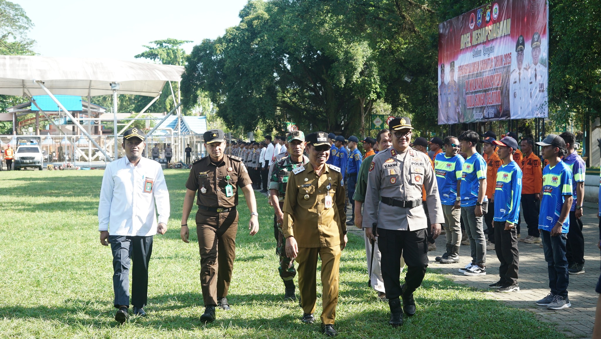 ANTISIPASI MUSIM KEMARAU, WABUP HSS HADIRI APEL KESIAPSIAGAAN KARHUTLA 2025