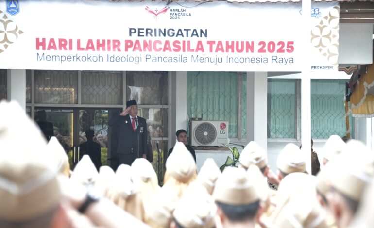 PERINGATI HARI LAHIR PANCASILA, BUPATI HSS AJAK MASYARAKAT TEGUHKAN KOMITMEN KEBANGSAAN