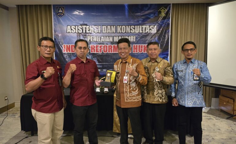 RAIH INDEKS REFORMASI HUKUM TERTINGGI SE-KALSEL DI TAHUN SEBELUMNYA, WABUP DUKUNG PENUH PERSIAPAN PENILAIAN SELANJUTNYA