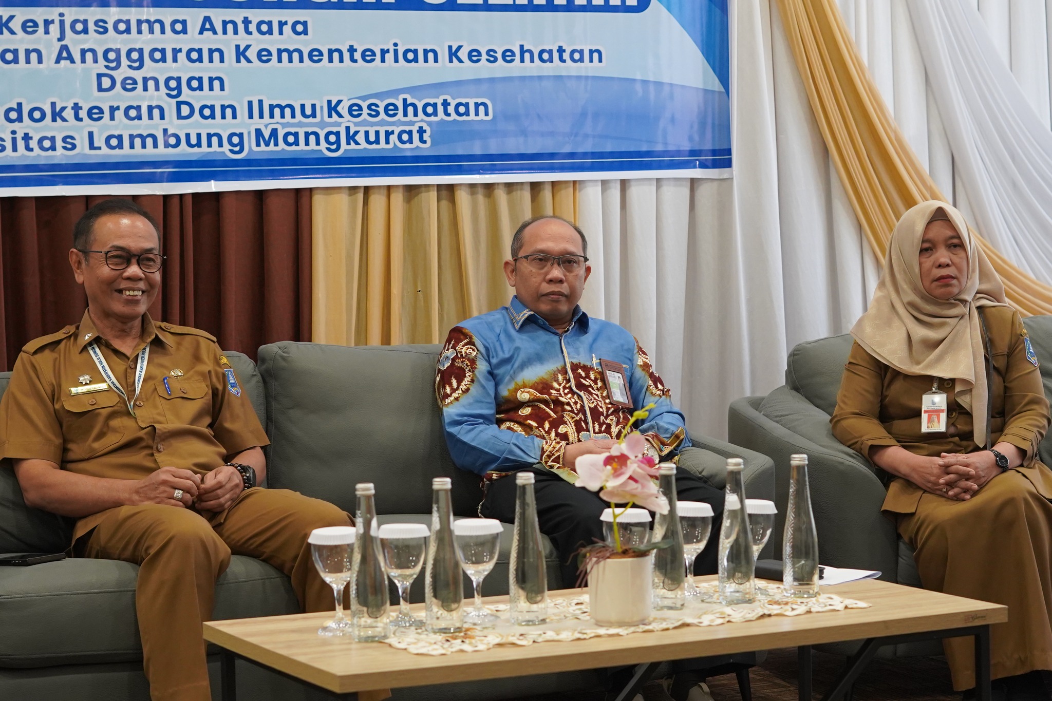 SEKDA HSS BUKA WORKSHOP PENDAMPINGAN TATA KELOLA PROGRAM KESEHATAN KERJA SAMA KEMENKES RI DAN FKIK ULM