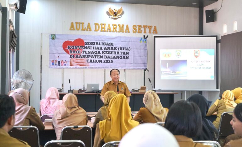 Tingkatkan Layanan Ramah Anak, DP3A P2KB PMD Balangan Sosialisasikan KHA kepada Tenaga Kesehatan