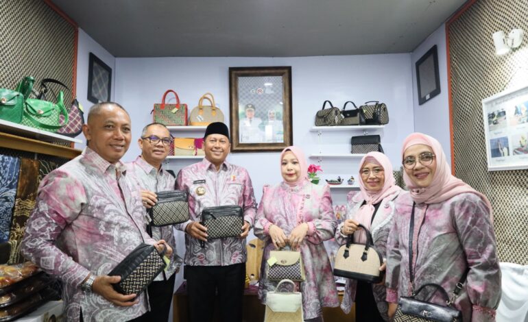 Bupati Barito Kuala Hadiri Pembukaan Kalsel Expo 2025