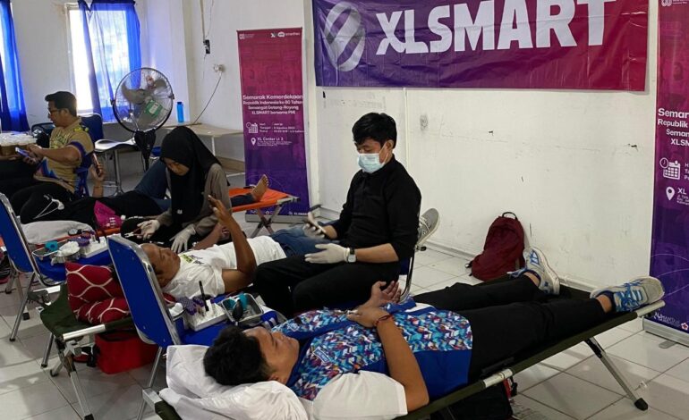 Sambut Kemerdekaan RI ke-80, XL Smart Ajak Warga Donor Darah Serentak di Kalimantan
