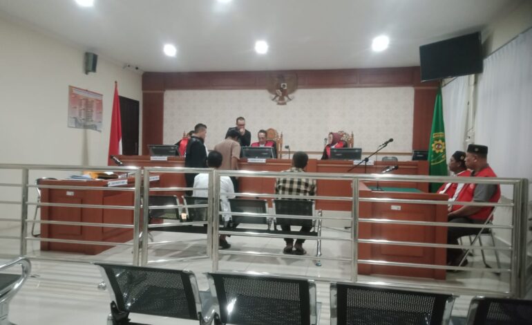 Terbukti Bersalah Kedua Pengempul BBM Solar Bersubsidi Sebanyak 9 Ribu Liter Dituntut 4 Bulan Penjara. Barbuk Mobil Tangki ” PT.Andrian Jaya Mandiri ” Dikembalikan