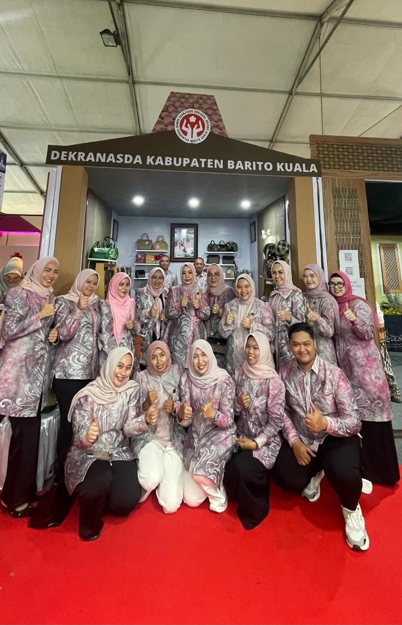 Meski Cuma 1 Stan, Dekranasda Batola Juara 3 Kalsel Expo 2025 Berkat Produk Asli Daerah
