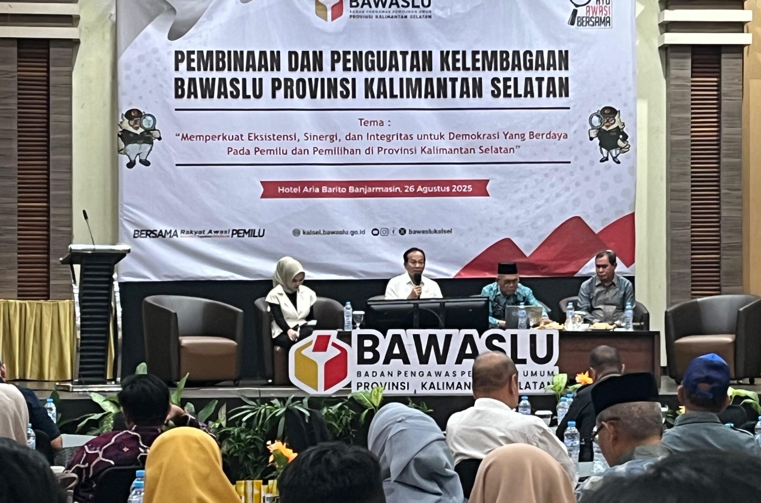 Jadi Bahan Usulan Rancangan UU Pemilu, Bawaslu Kalsel Gelar Diskusi Pembinaan Kelembagaan