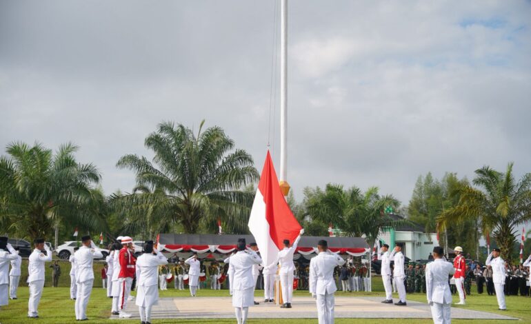 Bupati Balangan sebagai Inspektur Upacara Peringatan HUT ke-80 Kemerdekaan RI
