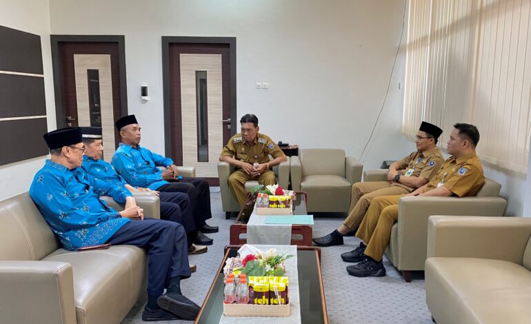 WAKIL BUPATI HSS TERIMA KUNJUNGAN SILATURAHMI IKK HSS PALANGKARAYA