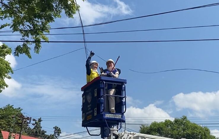 Banjarbaru Mulai Penataan Kabel Optik Udara, Kabel Semrawut Diturunkan