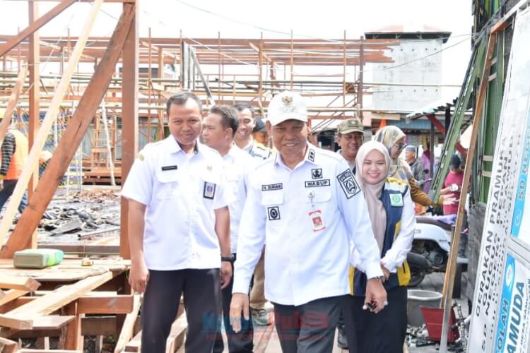 Wabup HSS Suriani Tinjau Proyek Pembangunan di Kecamatan Daha Selatan