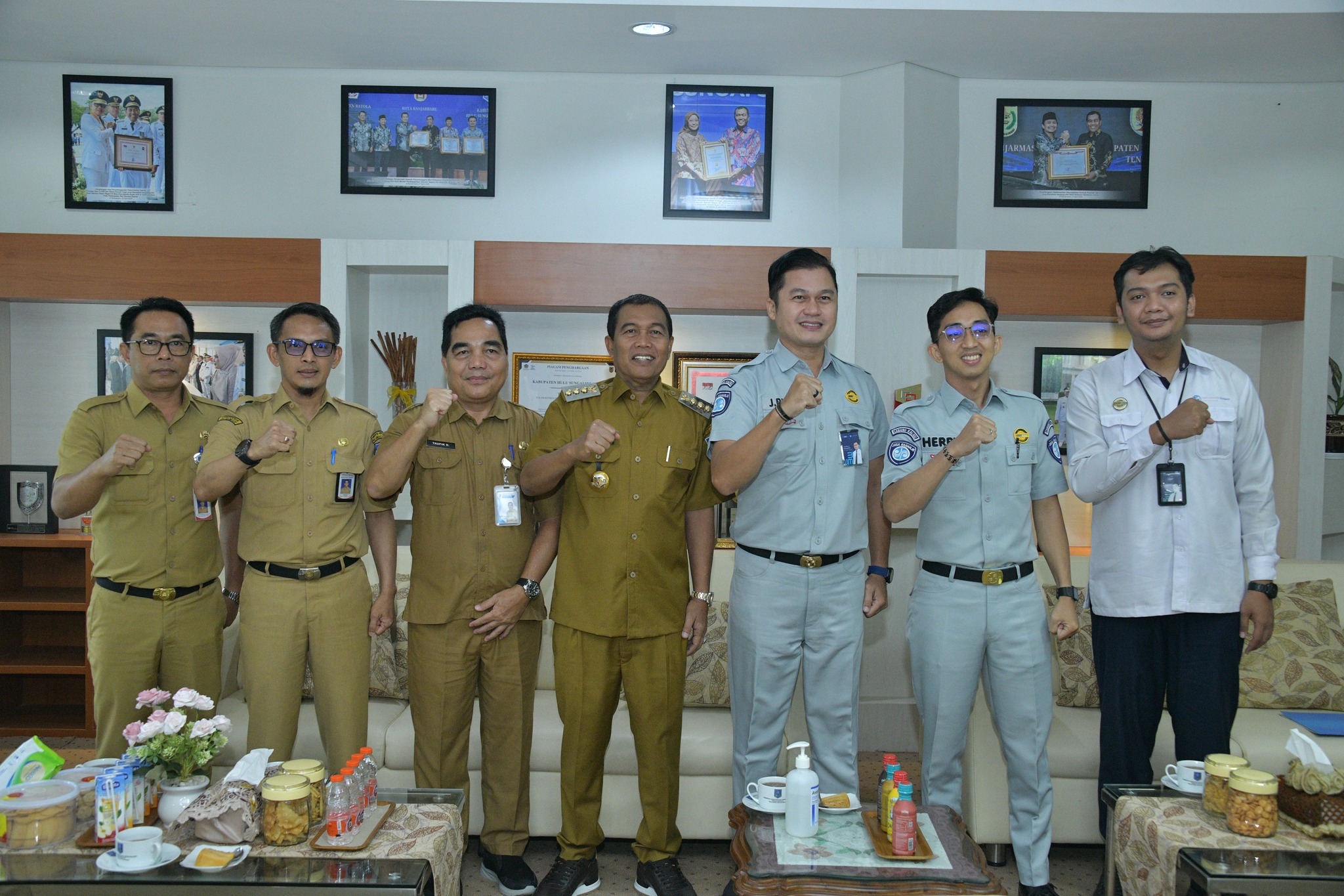 Bupati HSS Terima Kunjungan Silaturahmi UPPD Kandangan dan PT Jasa Raharja